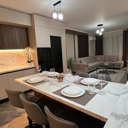 Erlaiden Apartment Shkodër Esterno foto
